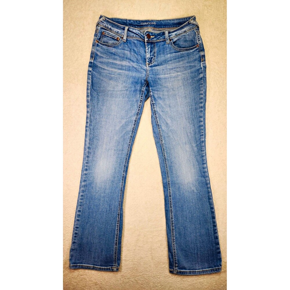maurices Bootcut Jeans Womens size 6 Classic Mid Rise Light Wash 5-Pocket
